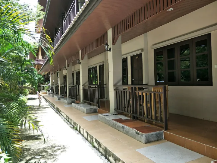 Green Park Boutique Residences