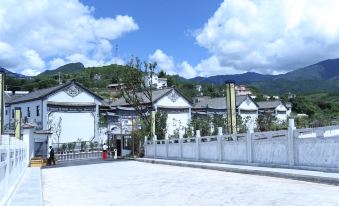 Dingfeng Manor Hotel