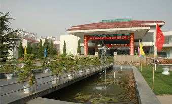 Royal Hotel - Housity