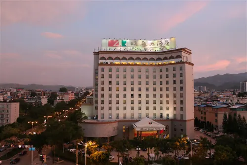 L. Road Grand Hotel - balcony