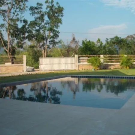 Cha-am Pool Villa