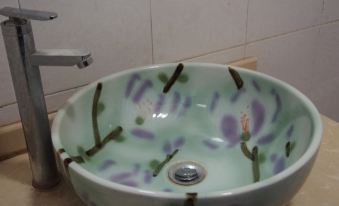 Pingguo Huayang Business Hotel