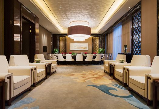 완다 램 벙부 로비