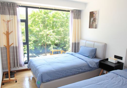 덩바 호스텔 객실 내부