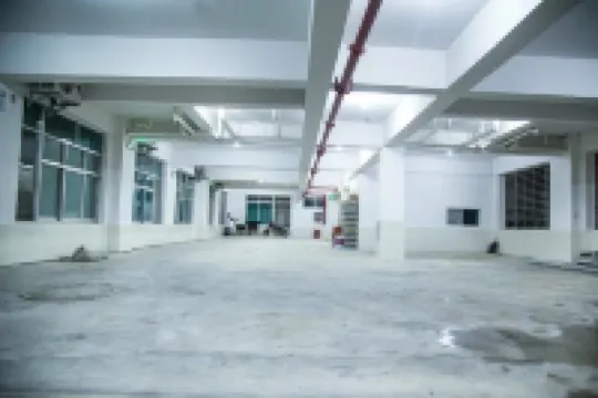 펑칭 신리위안 비즈니스 호텔