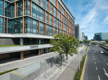 Cordis Shanghai Hongqiao Отели рядом с достопримечательностью «Cheung Kong Graduate School of Business»