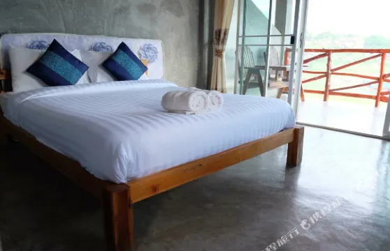 愛橋別墅度假村