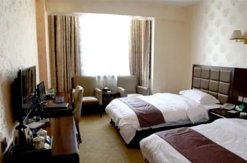 Huatai Yanyuan Hotel