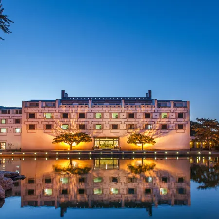 Fragrant Hill Hotel