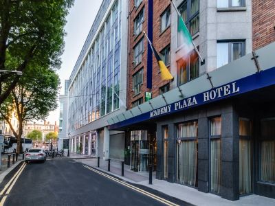 Academy Plaza Hotel
