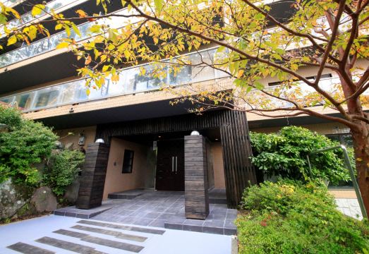 2. 유토레토-안 아..