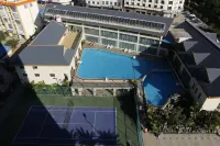 Guowei Hotel - Pools