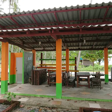 Baan Chomlay Resort