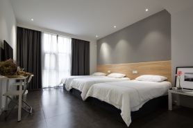 buling hostel (Luoyang Longmen station store)