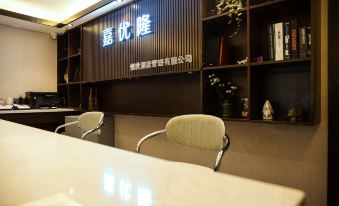 Jiayoulong  Hotel(Kunming High Speed Railway South Station Chunrong Street subway station)