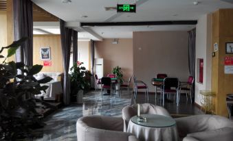 Lezhi Chuanchi Hotel