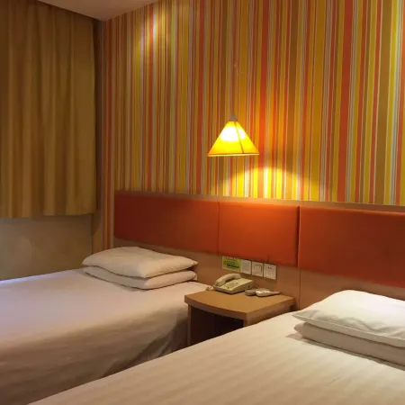 Hemei Rujia Express Hotel