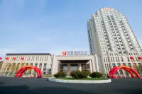 Legend Jianguo Hotel