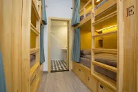 Dengba Inn (Shanghai Flagship)