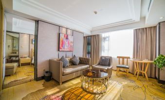 Jiulong International Hotel (Wuhan Yellow Crane TowerRailway Station)