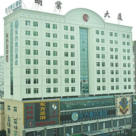 Oriental Holiday Hotel Отели рядом с достопримечательностью «Пляж Силвер»