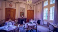 Château de Pondres Hotels in Calvisson