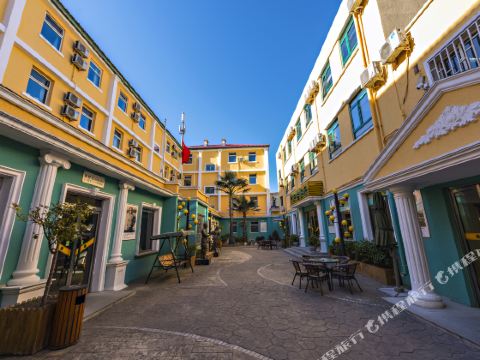Beijing Zhong'an Hotel ( Near metro,Tian'anMen,Forbidden City. Free laundry and tourism service)