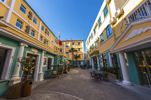 Beijing Zhong'an Hotel ( Near metro,Tian'anMen,Forbidden City. Free laundry and tourism service)