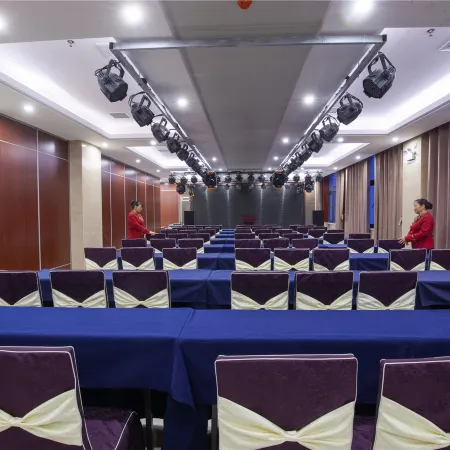 Xinhua Hotel