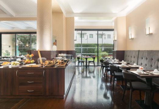 호텔 정원 전경