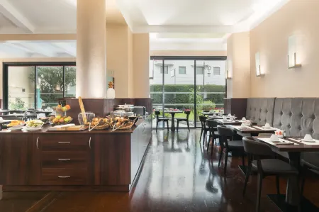 Best Western Plus Hotel Brice Garden Отели в г. Ницца