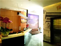 Juyilai Boutique Hotel (Xinghui Plaza Renshou Road Pedestrian Street)