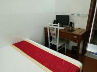 广州网络公寓 - 豪华电脑大床房