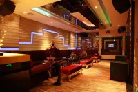 Shengshi Tanggong Hotel Hotels in Qian County