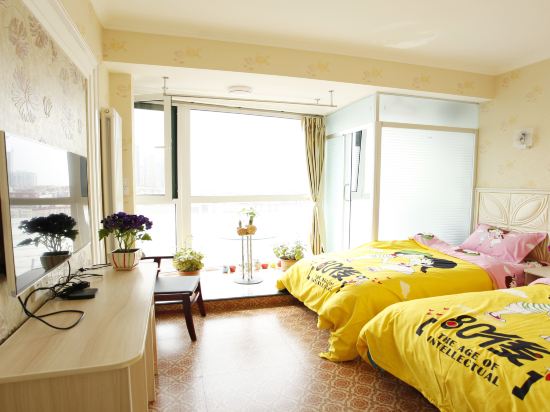 Qingdao Trestle Bridge Moonlight Ri Renting House