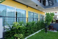 Baan Jumpa Residence Hotels in Nakhon Pathom Subdistrict