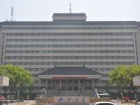 H酒店(西安钟鼓楼南门外西北大学水晶店) - 酒店附近