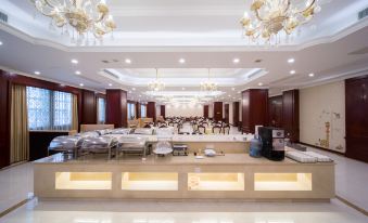 Vienna Classic Hotel (Jiujiang Hukou Shizhongshan Avenue)