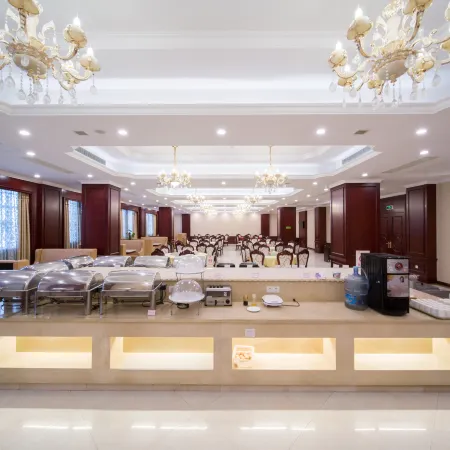 Vienna Hotel (Jiujiang Hukou Shizhongshan Avenue)