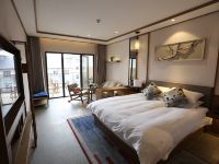 龙泉红豆林酒店 - 高级大床房