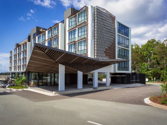 10 Best Hotels near Gold Coast University Hospital Tram Station, Southport  2022 | Trip.com