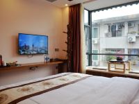 桂象源酒店(桂林象山公园店) - 特色温馨大床房