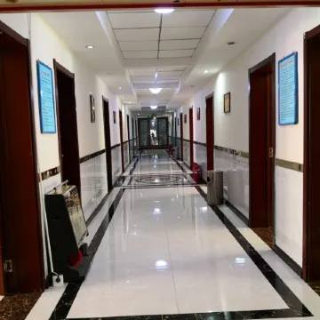 Chengde Yiju Hotel