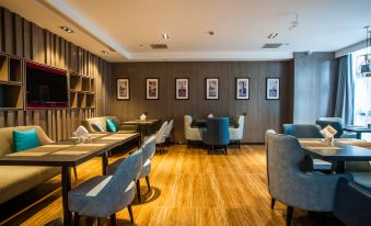 Greentree Eastern Hotel (Lianyungang Jiaruibao Plaza) - Housity