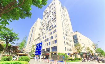 Lavande Hotel (Suqian Shuiyun City Baolong Plaza)