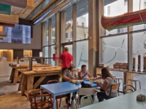 อันดาเวนิสโฮสเทล โรงแรมในเวนิส