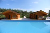 Heishantou Wetland Holiday Hotel - مسبح