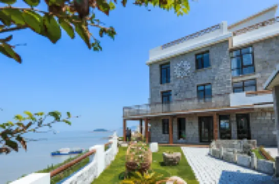 温嶺海空下的院子海景民宿（洞下沙灘店） 鄰近洞下沙灘的酒店