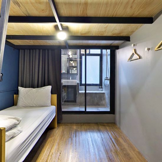 Silom Space Hostel