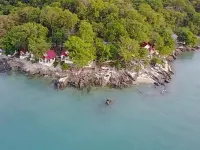 Sunrise Villas Seaview Hotels near Noi Na Beach